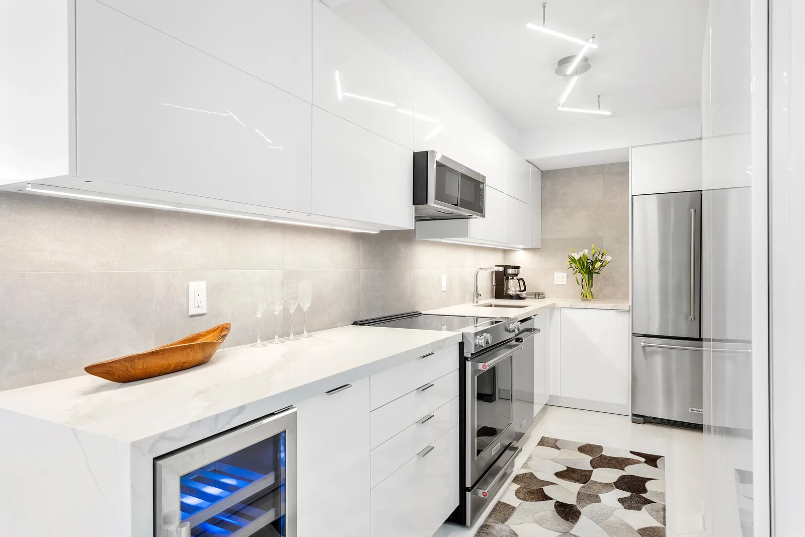 Ambassador II Remodel, Palm Beach, FL &mdash; view 4