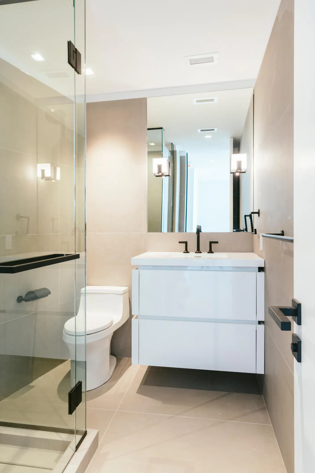 Palm Beach Towers Remodel, Palm Beach, FL &mdash; view 2
