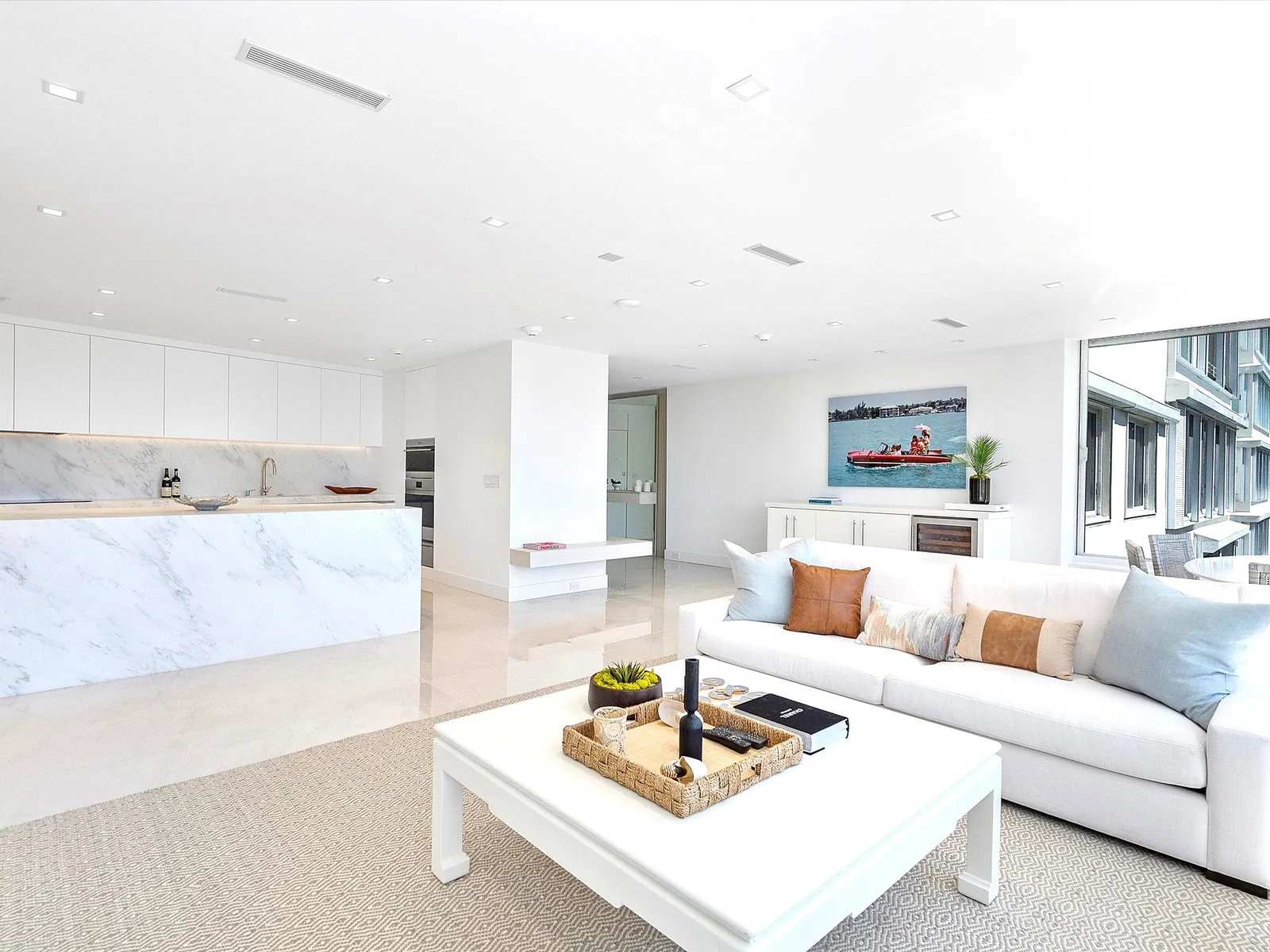 S Residence, Palm Beach Towers, Palm Beach, FL &mdash; view 4